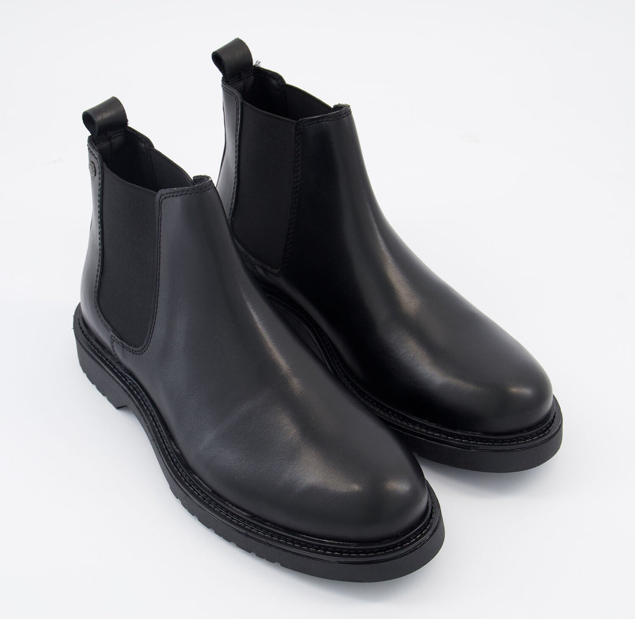 JACK & JONES Black Leather JFW Vauxhall Chelsea Boots. Effortless Sophistication, Everyday Versatility