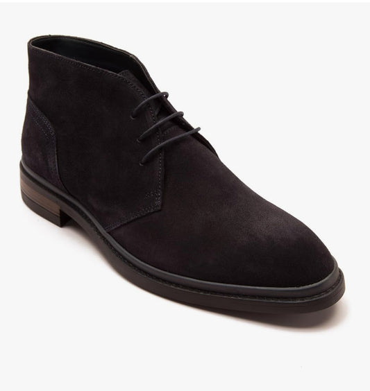 Thomas Crick ‘Santiago’ Men’s Suede Chukka Boots – Refined Comfort