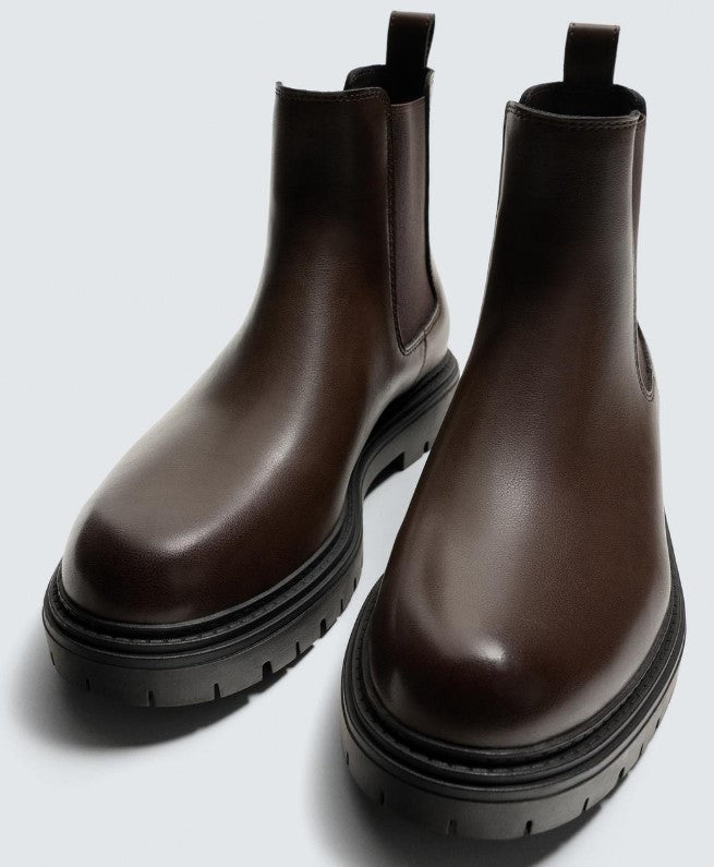 Chunky Chelsea Boots – Contemporary Cool with a Bold Edge